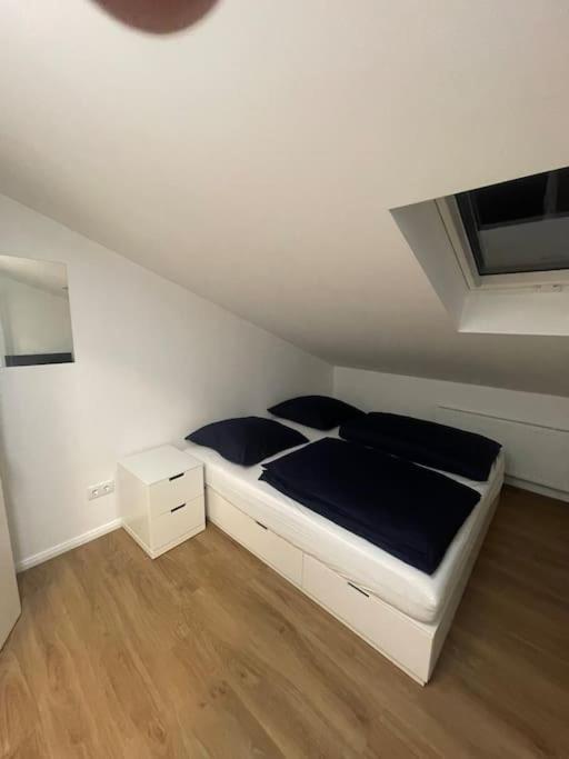 Buxtehude*Wohnung*100Qm*6 Schlafplaetze*Neu* Esterno foto